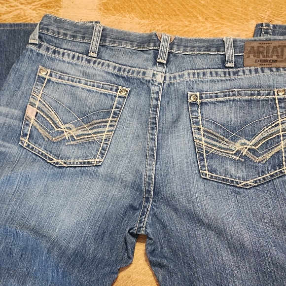 Men's Ariat Bootcut Jeans - Picture 4 of 5